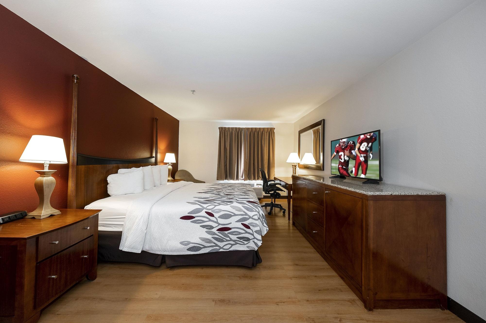 Red Roof Inn & Suites Biloxi - Ocean Springs Bagian luar foto