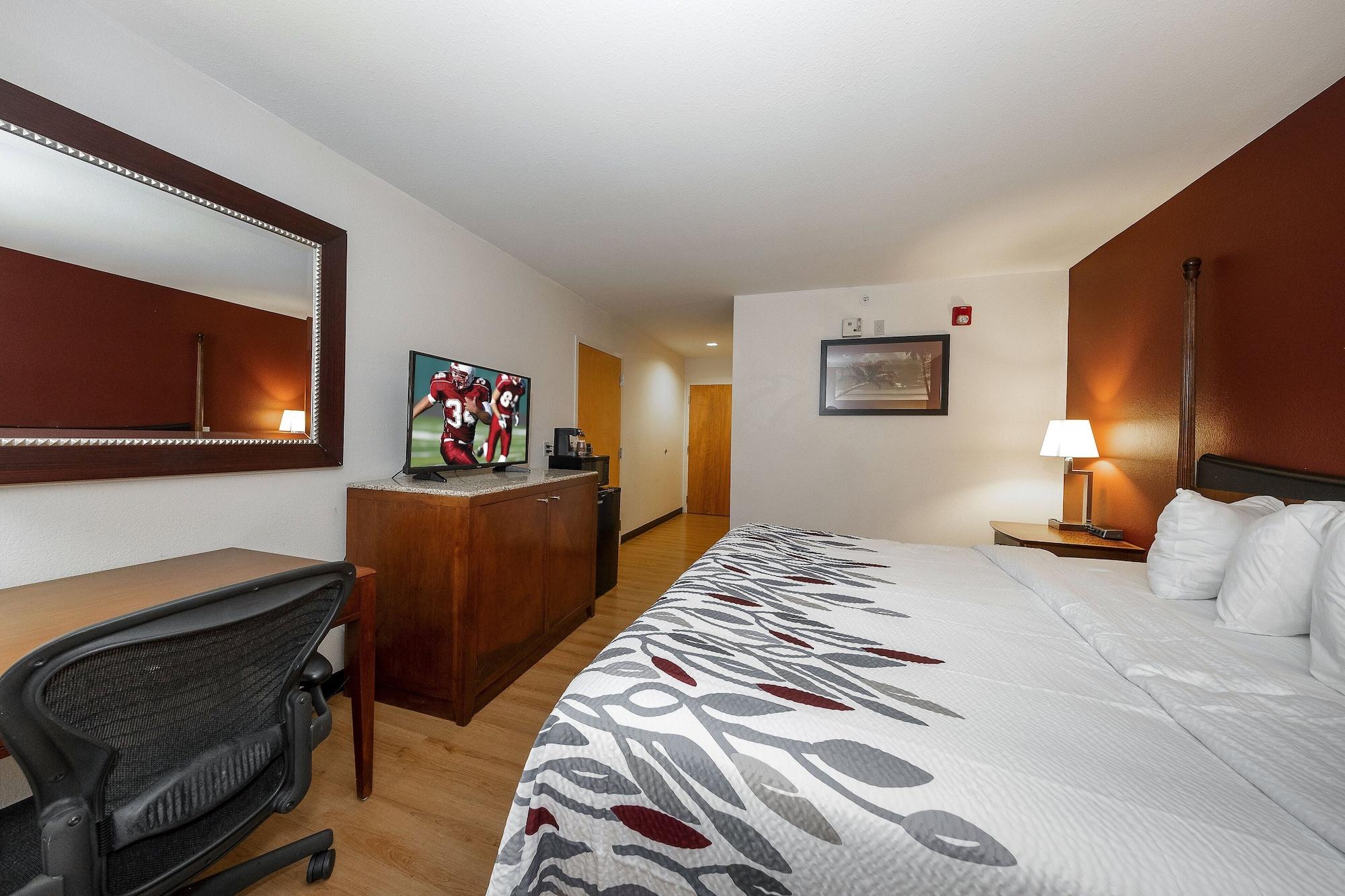 Red Roof Inn & Suites Biloxi - Ocean Springs Bagian luar foto