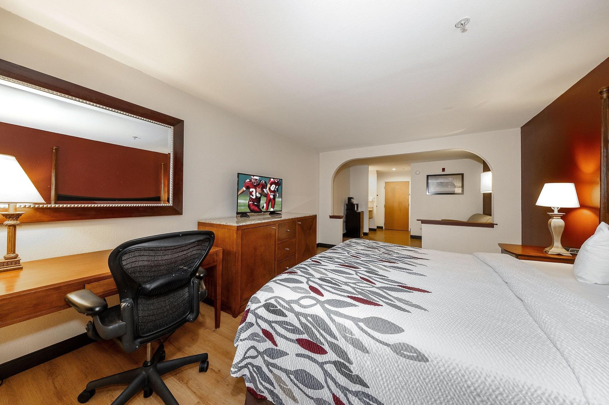 Red Roof Inn & Suites Biloxi - Ocean Springs Bagian luar foto