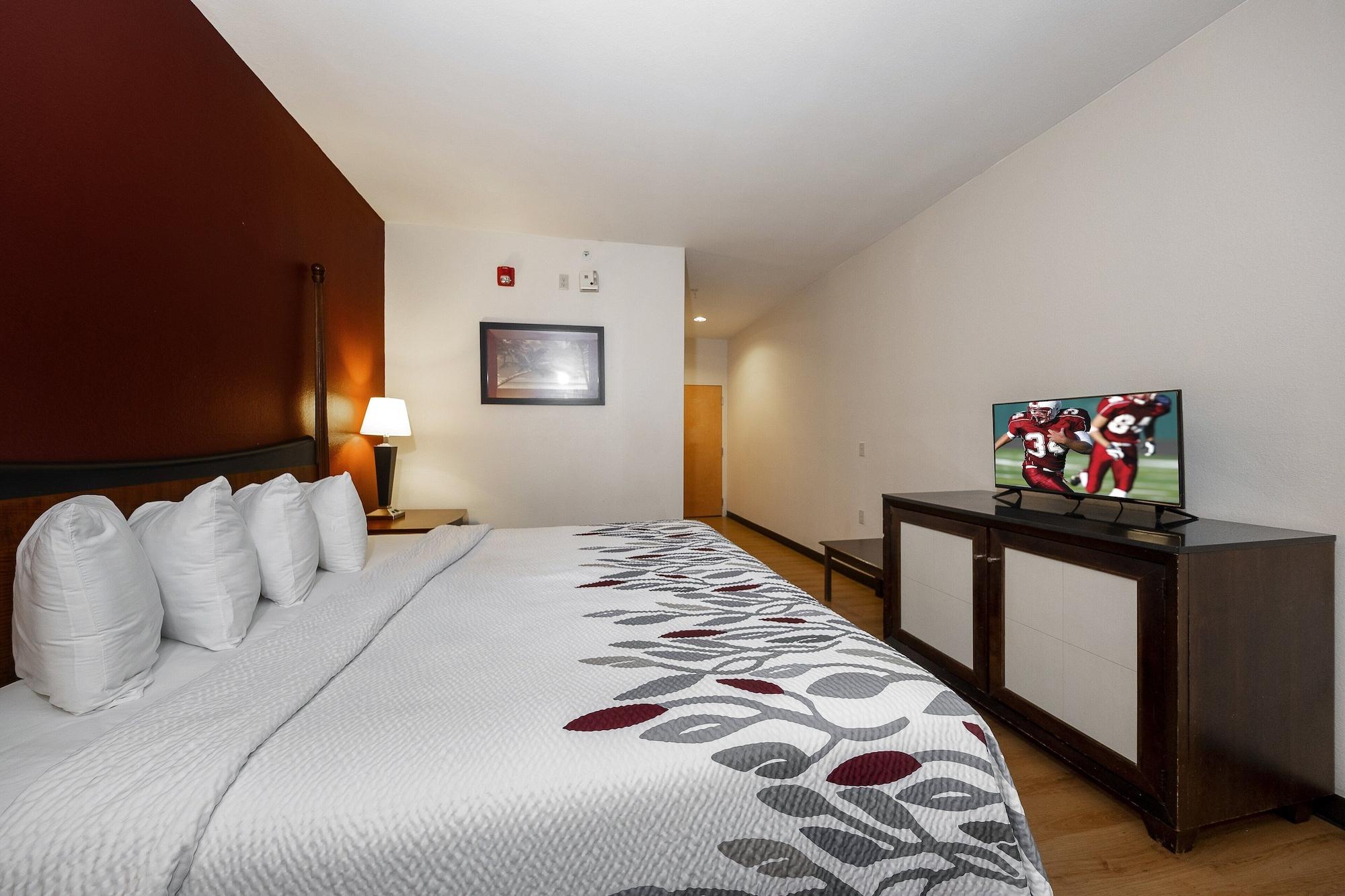 Red Roof Inn & Suites Biloxi - Ocean Springs Bagian luar foto