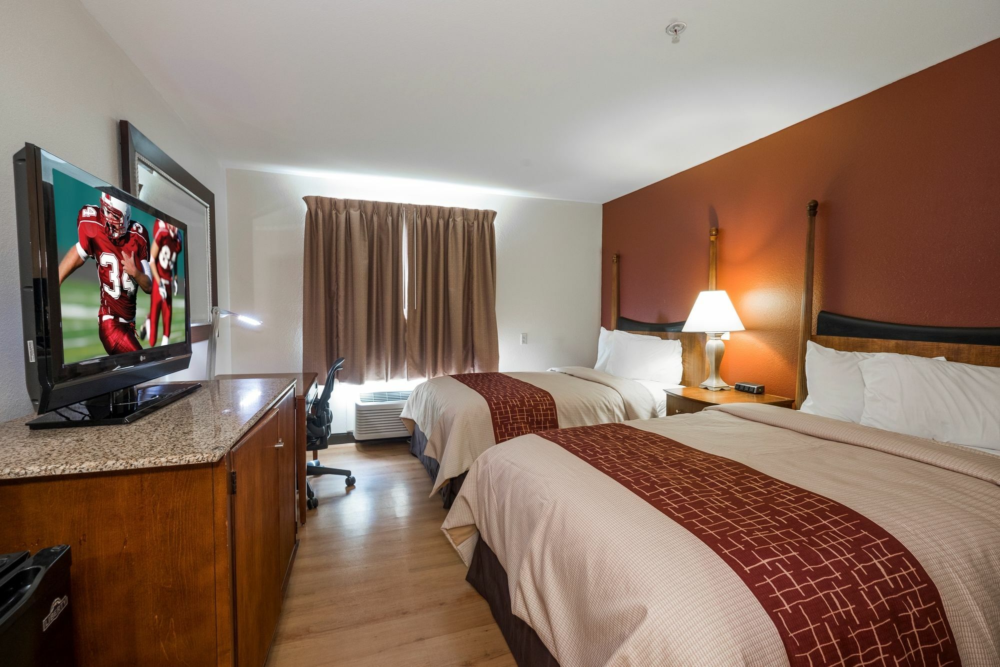 Red Roof Inn & Suites Biloxi - Ocean Springs Bagian luar foto