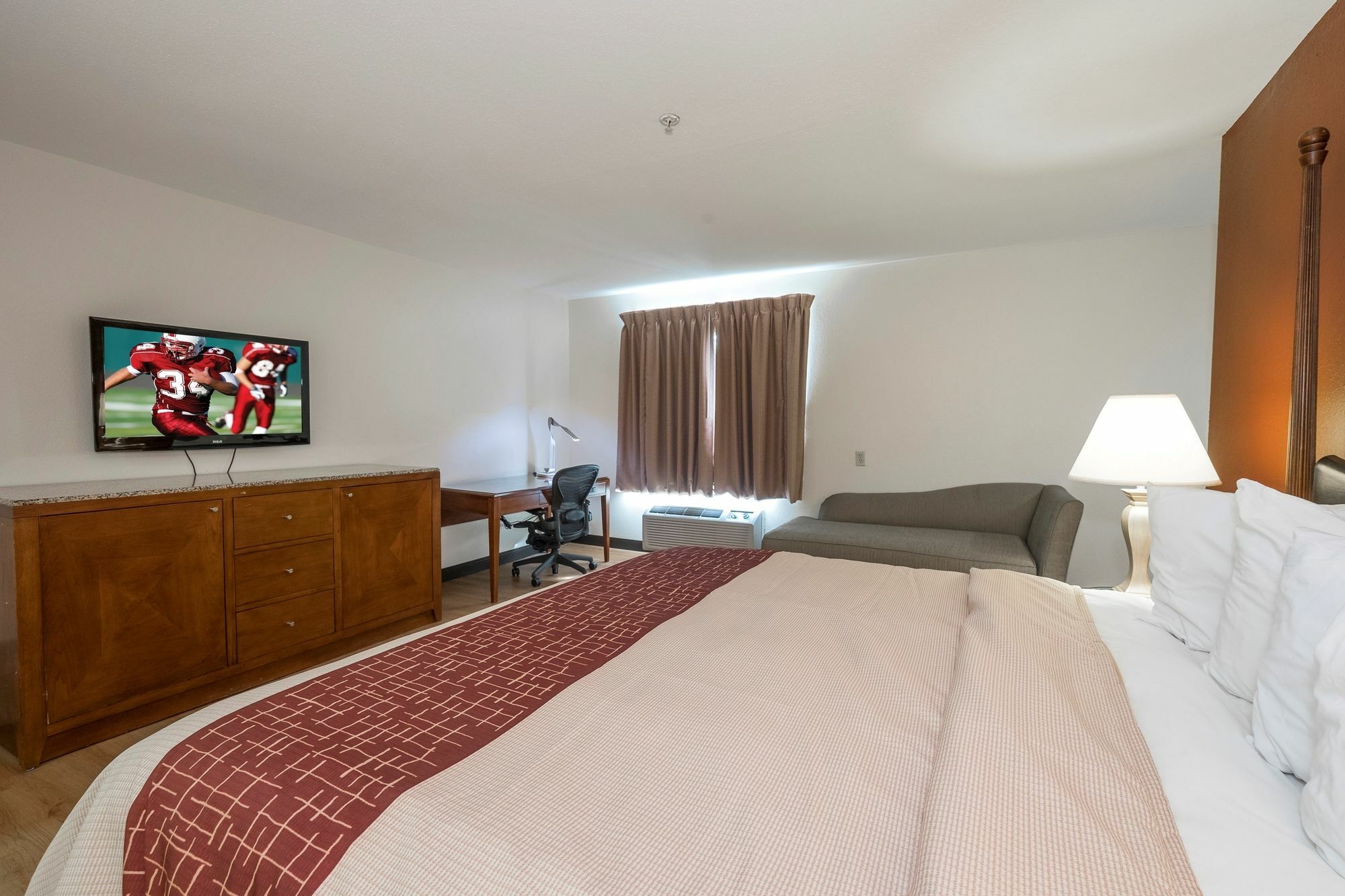 Red Roof Inn & Suites Biloxi - Ocean Springs Bagian luar foto